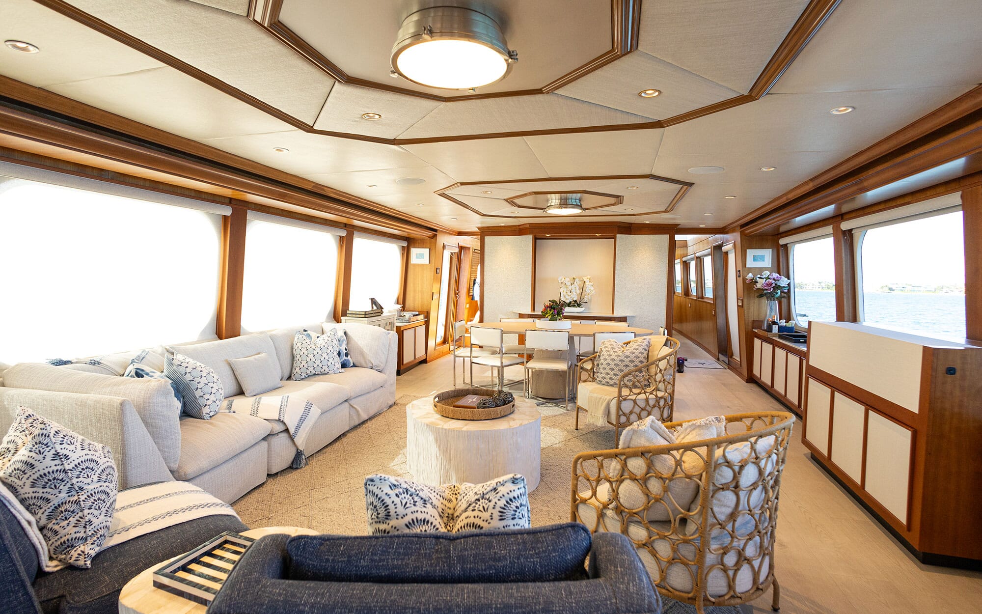 Open-plan salon
